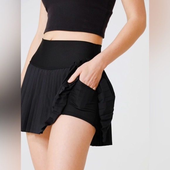 ALO Yoga Dresses & Skirts - Alo Grand Slam Pleated Tennis Skirt